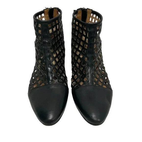 Aquatalia by Marvin K Perforated Fishnet Laser Cut Ankle Booties Black Leather 6 - Picture 3 of 9